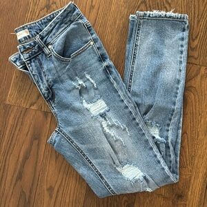 Altar’d State girlfriend blue jeans distressed straight legs Sz 26